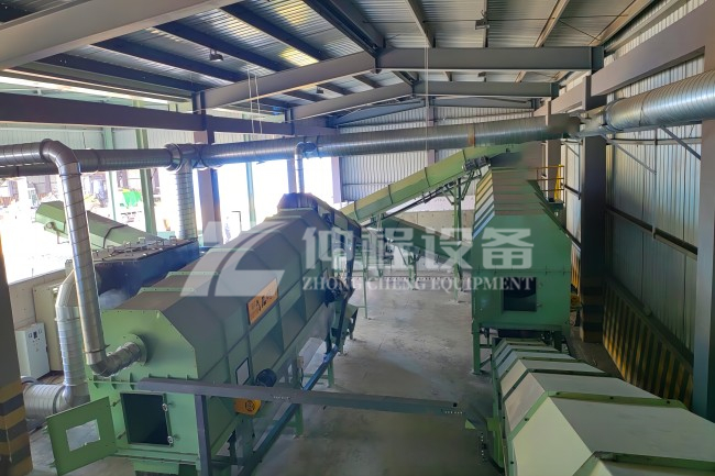 江蘇南京工業(yè)垃圾分揀生產線項目現場